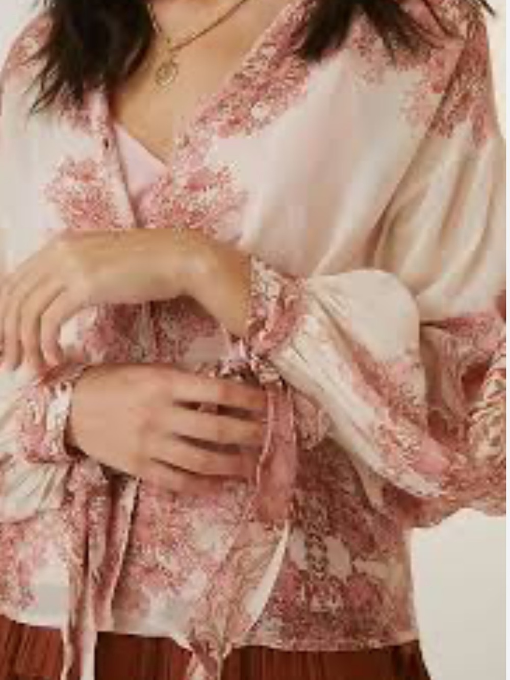 Anthropologie Forever That Girl Silk floral blouse with bow sleeves and camisole - Picture 2 of 13